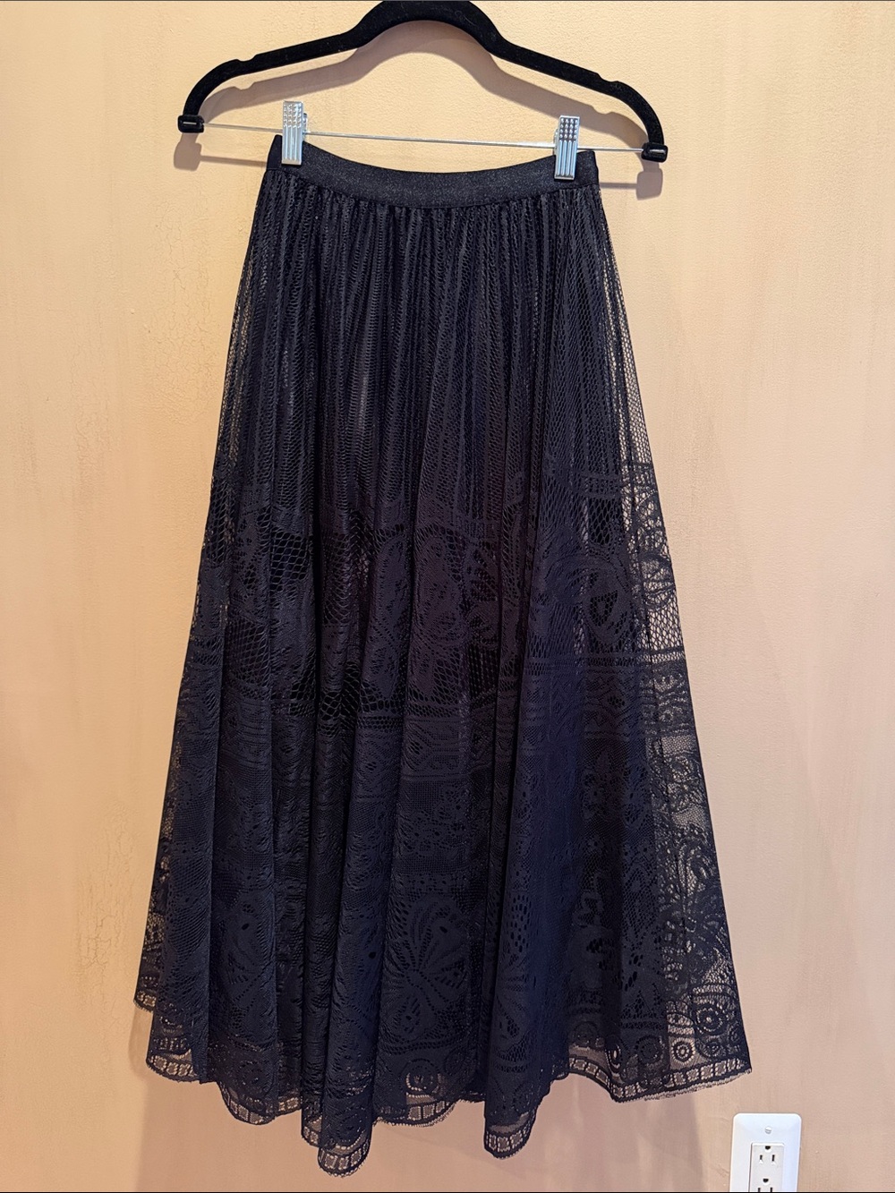 Elegant Black Lace Maxi Skirt with Elastic Waist